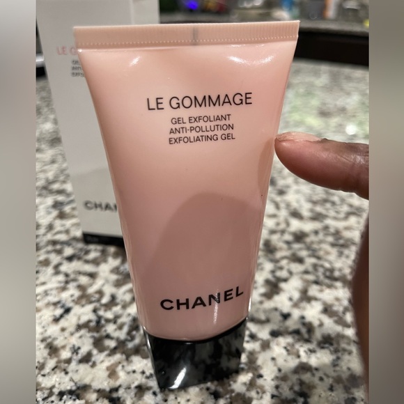 Preloved . . .  Le Gommage Anti-Pollution Exfoliating Gel  |  2.5 oz - Picture 6 of 6